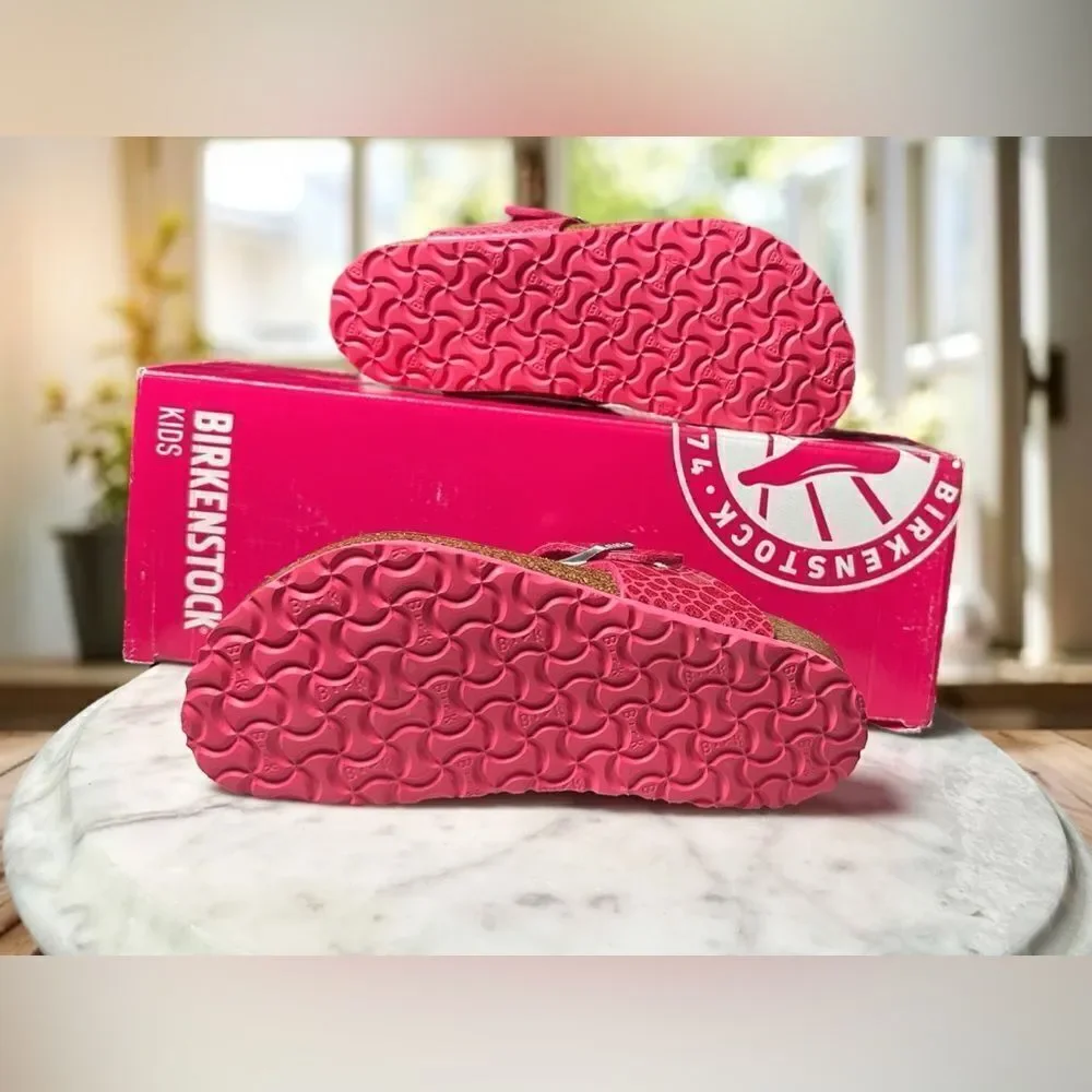 NEW • Birkenstock • Gizeh Magic Snake Pink Slip-on Sandals EU 30